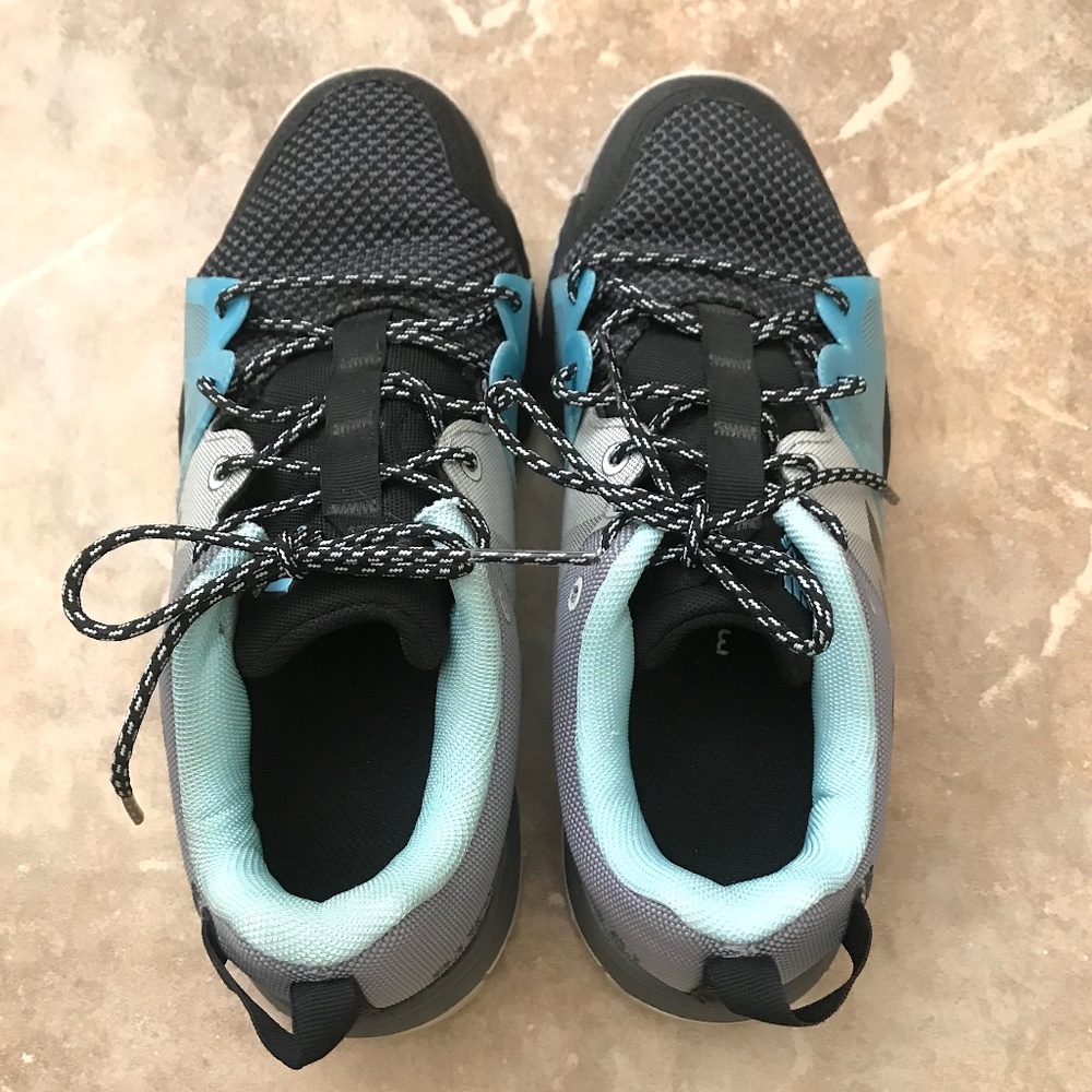 Adidas Women's 8.1 Kanada Cloudfoam Black Size 6